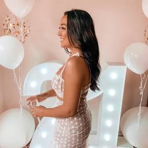 Meet your Posher, Alice